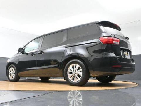 2018 Kia Sedona L