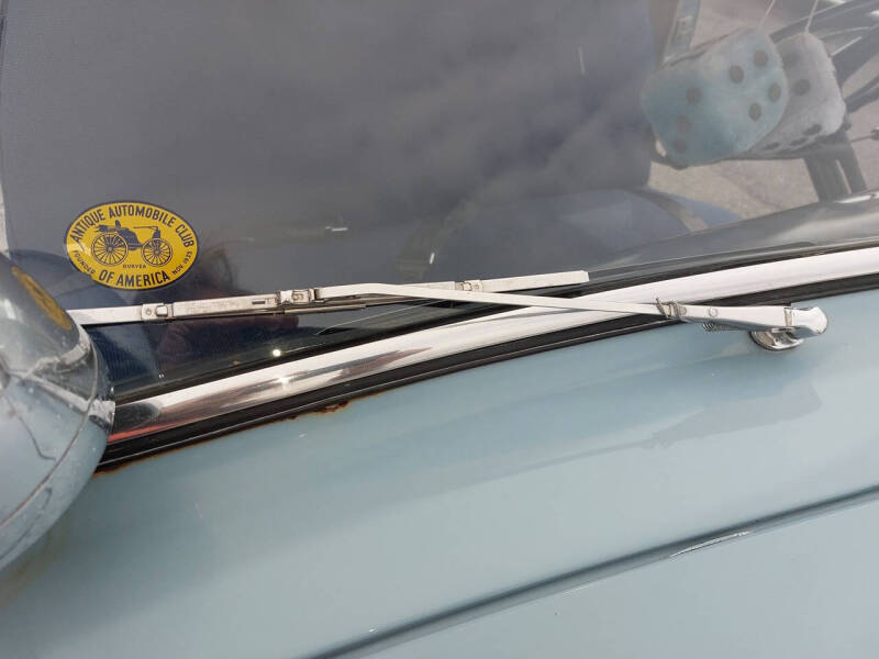 1951 Ford Deluxe