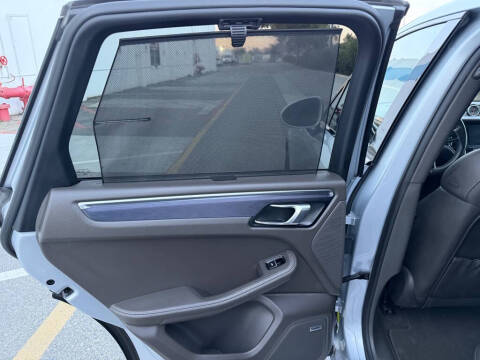 2017 Porsche Macan GTS