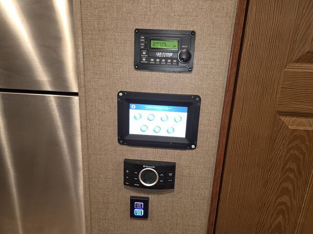 2018 Forest River Legacy SR 340