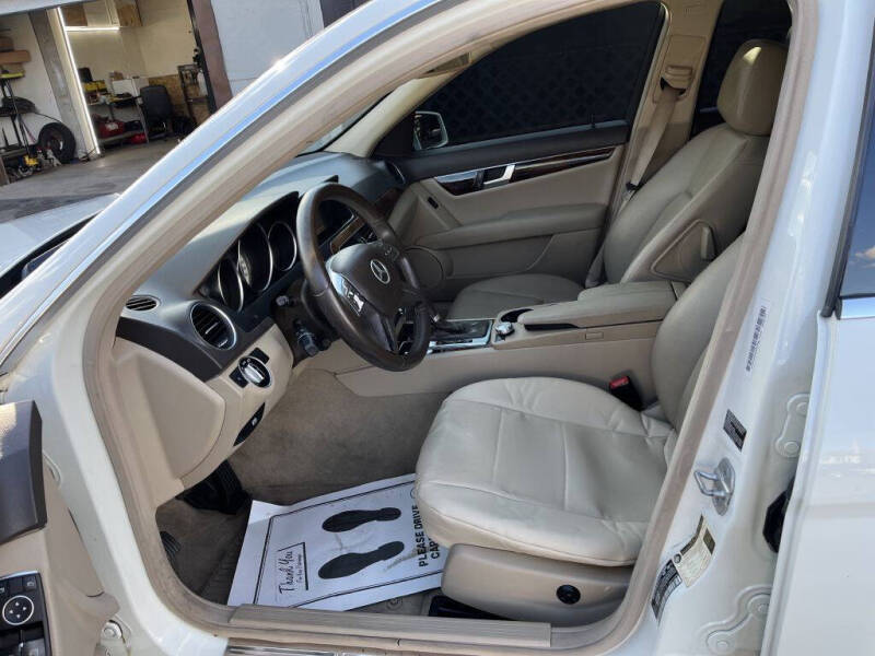 2012 Mercedes-Benz C-Class C 300 Luxury 4MATIC