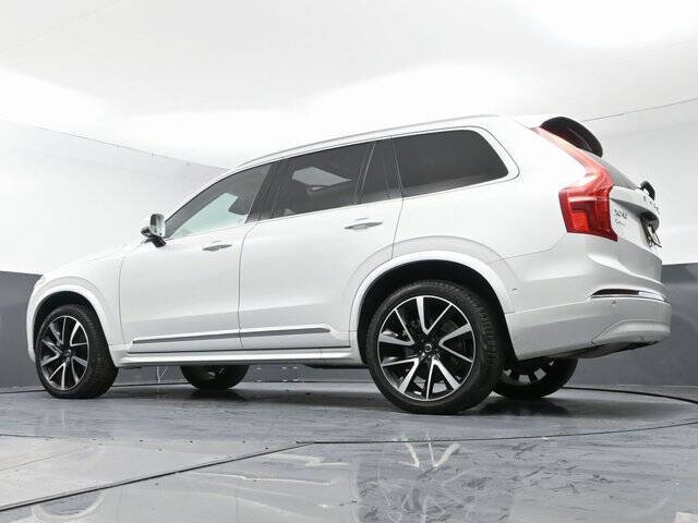 2024 Volvo XC90 B5 Plus Bright Theme