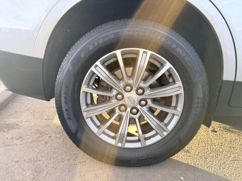 2017 Cadillac XT5 Luxury