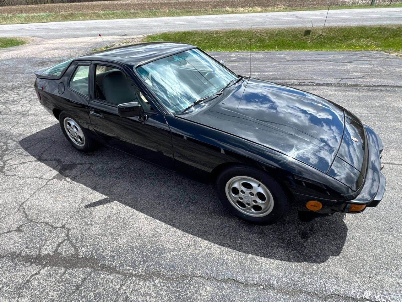 1987 Porsche 924 15