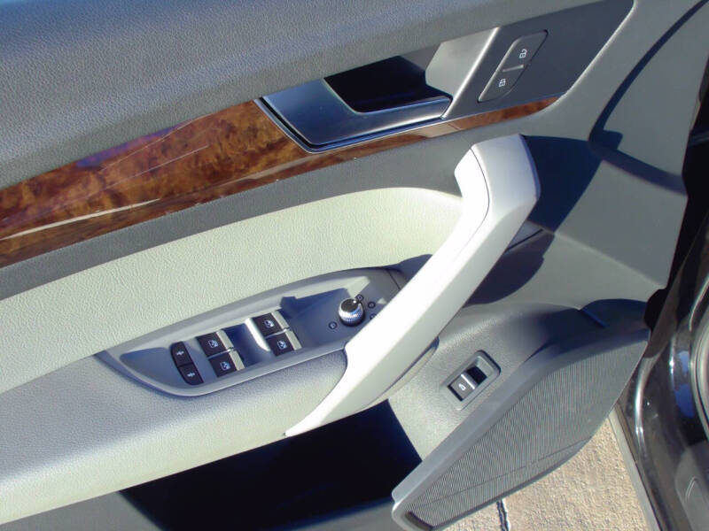 2019 Audi Q5 quattro Premium 45 TFSI