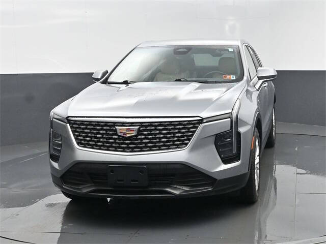 2024 Cadillac XT4 Luxury