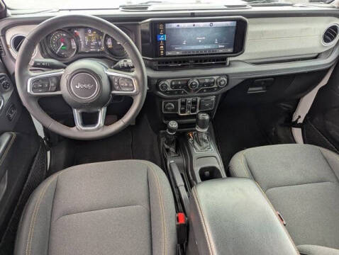 2024 Jeep Wrangler Sahara 4xe