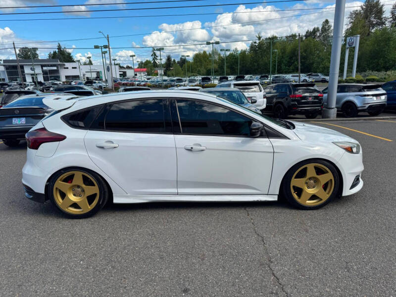 2018 Ford Focus ST
