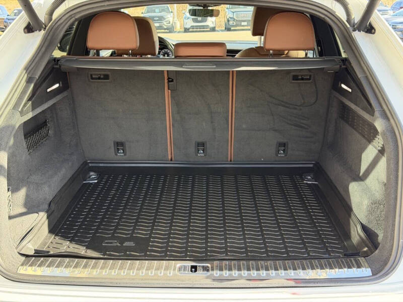 2019 Audi Q8 quattro Premium Plus 55 TFSI