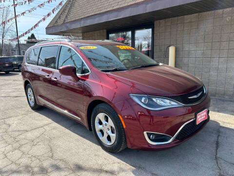 2017 Chrysler Pacifica for sale at West College Auto Sales in Menasha WI