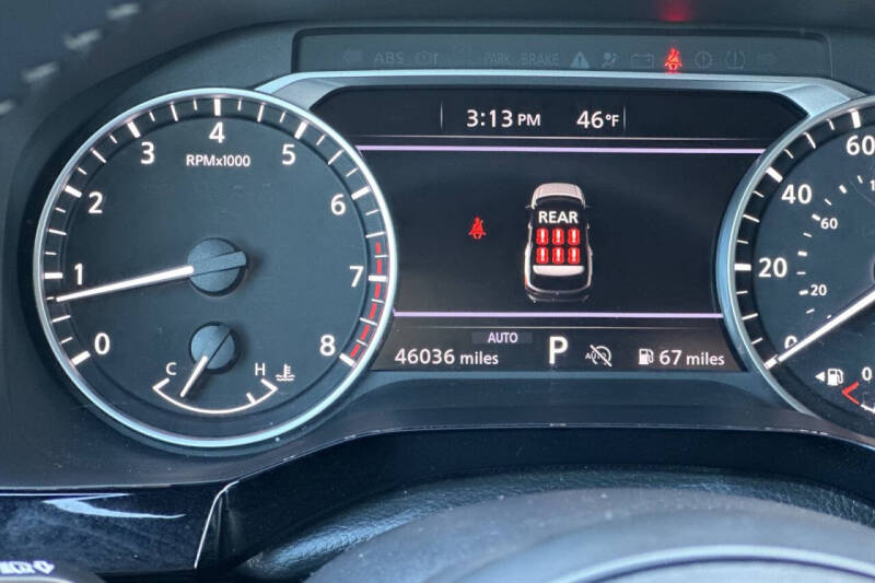 2024 Nissan Pathfinder SV