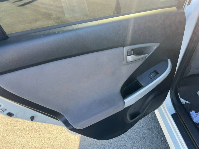 2013 Toyota Prius Two