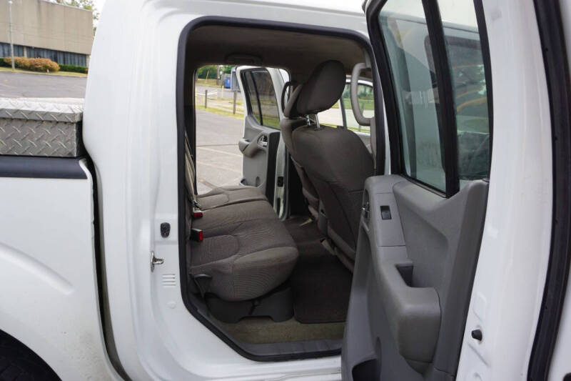 2017 Nissan Frontier SV