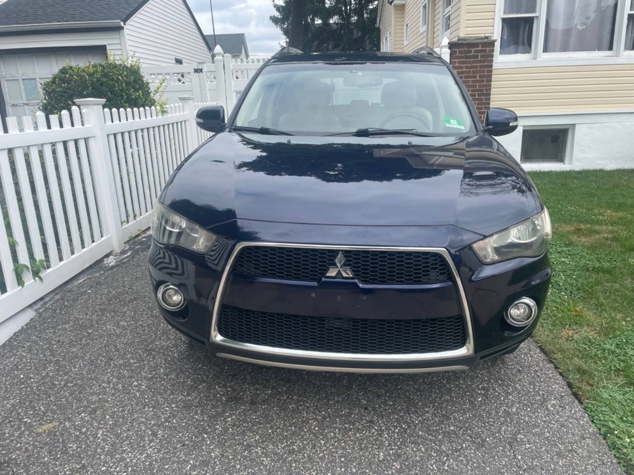 2012 Mitsubishi Outlander for sale at Universal Motors Dba Speed Wash And Tires in Paterson, NJ