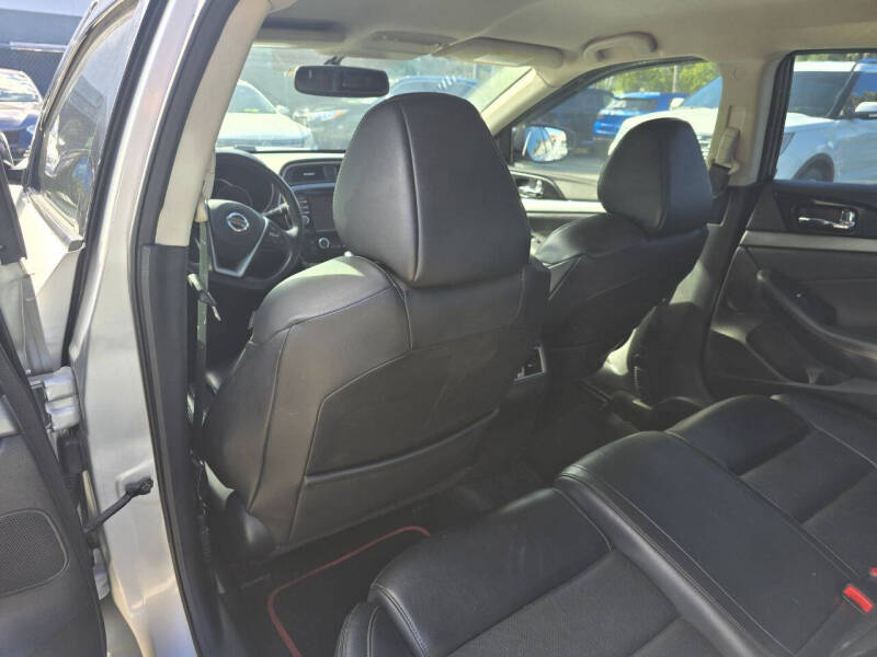 2017 Nissan Maxima 3.5 SV