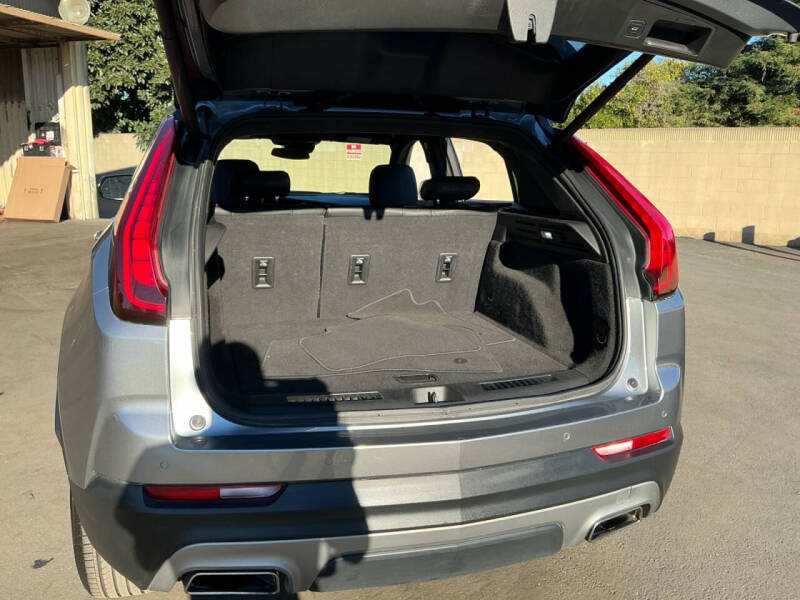 2023 Cadillac XT4 Premium Luxury