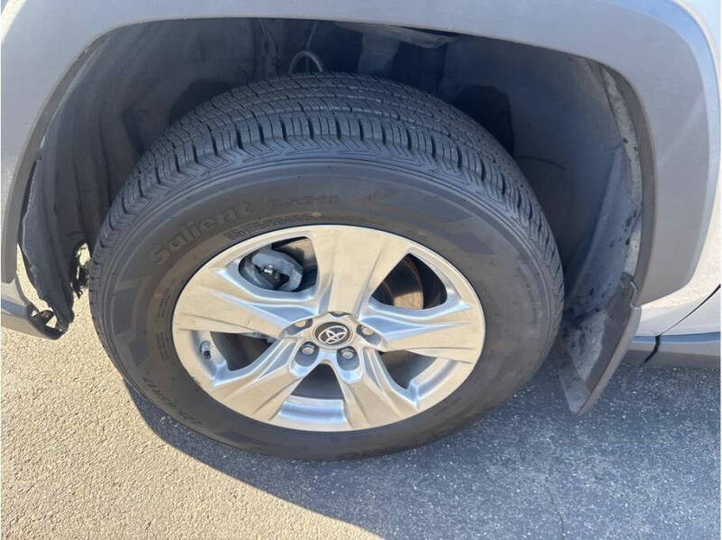 2019 Toyota RAV4 Hybrid XLE