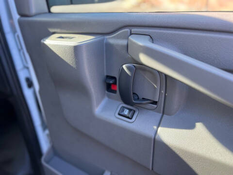 2020 Chevrolet Express 2500