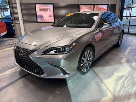 2019 Lexus ES 300h