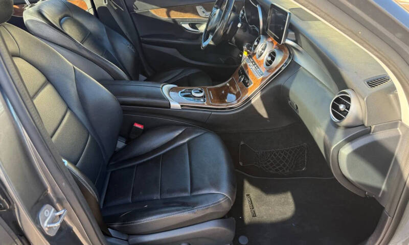 2017 Mercedes-Benz C-Class