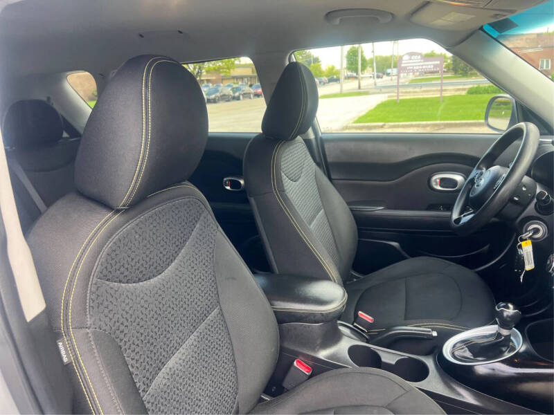 2015 Kia Soul +