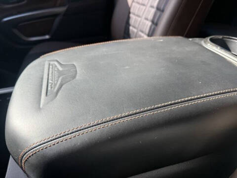 2017 Nissan Titan Platinum Reserve