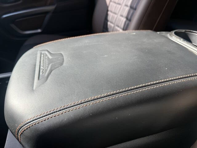 2017 Nissan Titan Platinum Reserve