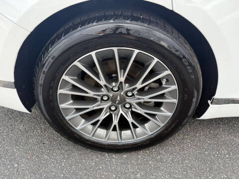 2022 Genesis G80