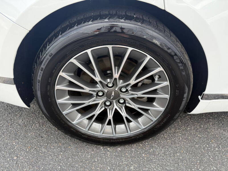 2022 Genesis G80