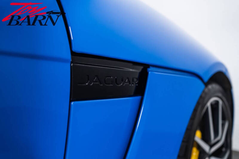 2017 Jaguar F-TYPE SVR