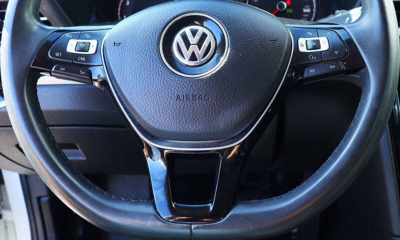 2022 Volkswagen Passat SE