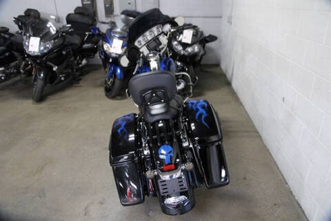 2015 Harley-Davidson STREET GLI