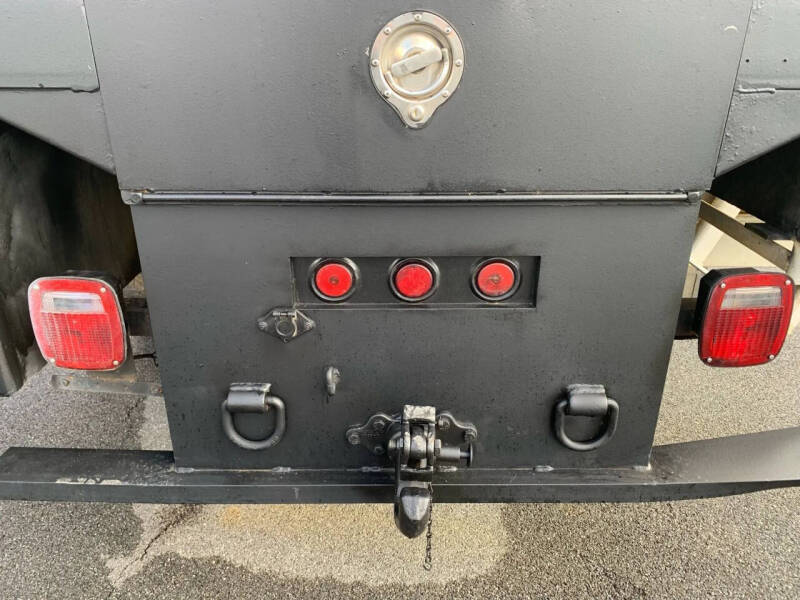 2006 Kenworth T300