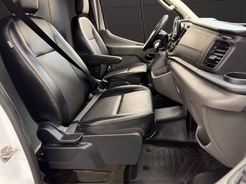 2022 Ford Transit