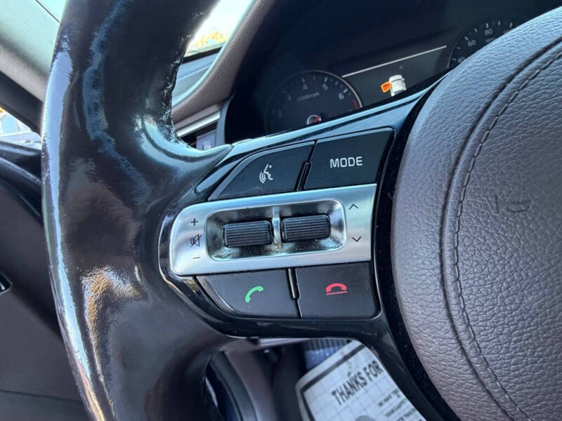 2017 Kia Cadenza Premium