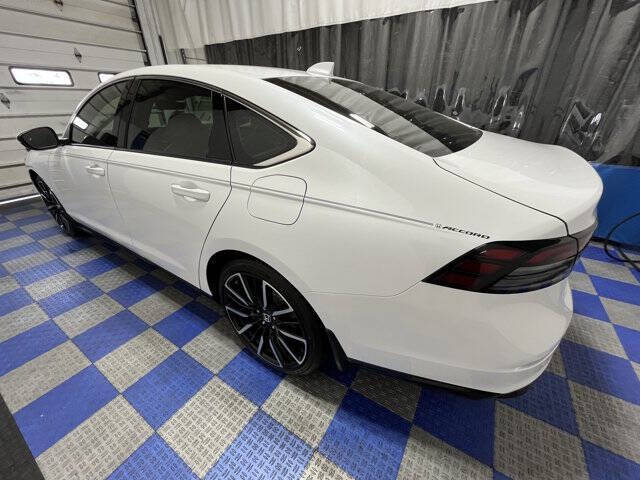 2025 Honda Accord Hybrid Touring