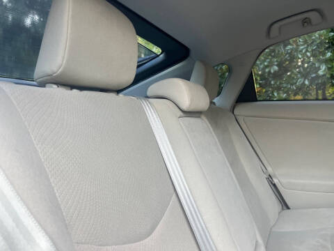 2011 Toyota Prius Two