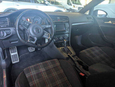 2015 Volkswagen Golf GTI S