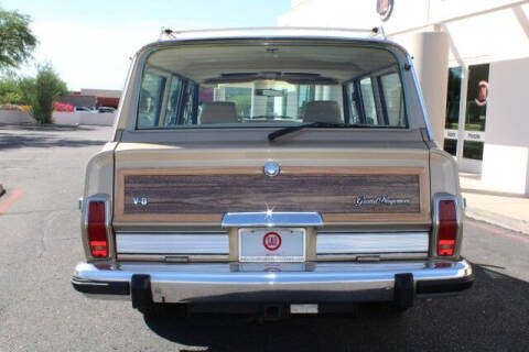 1990 Jeep Grand Wagoneer
