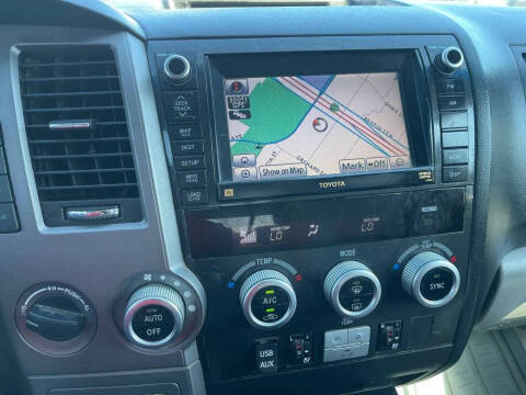 2011 Toyota Sequoia Platinum