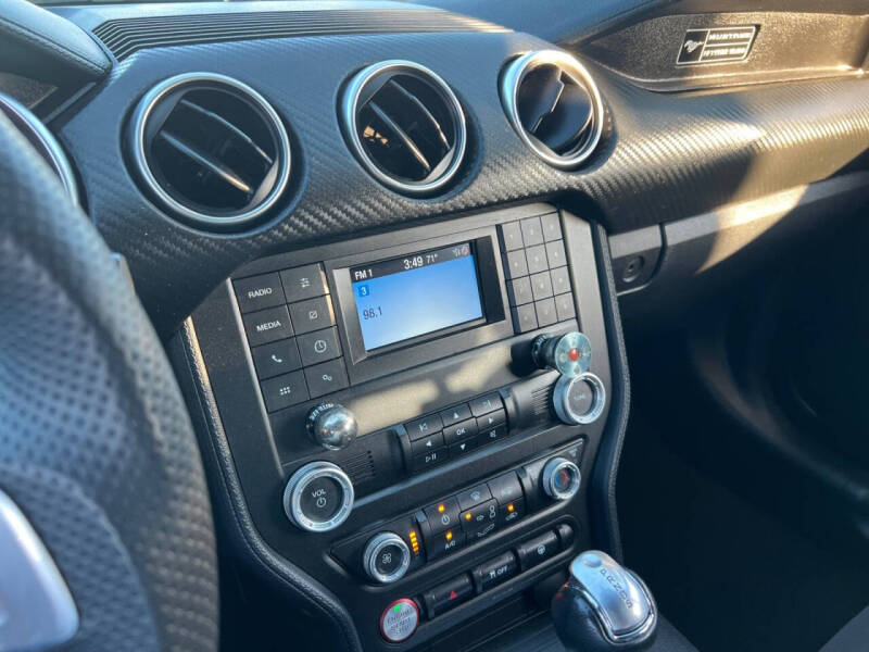 2020 Ford Mustang EcoBoost