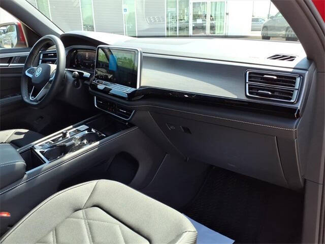 2024 Volkswagen Atlas Cross Sport SE 4Motion