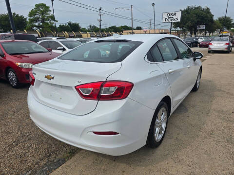 2017 Chevrolet Cruze LT Auto
