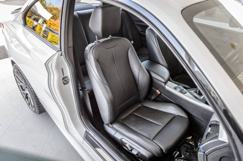 2016 BMW 2 Series M235i