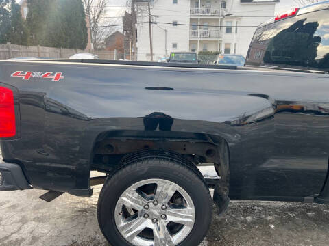 2017 Chevrolet Silverado 1500 Custom