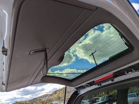 2003 GMC Yukon XL Denali