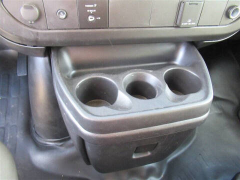 2022 Chevrolet Express 2500