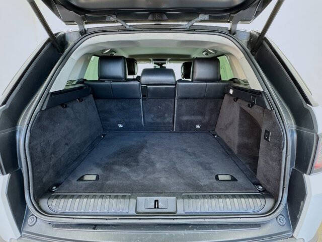 2021 Land Rover Range Rover Sport SE