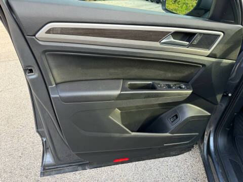 2019 Volkswagen Atlas V6 SE