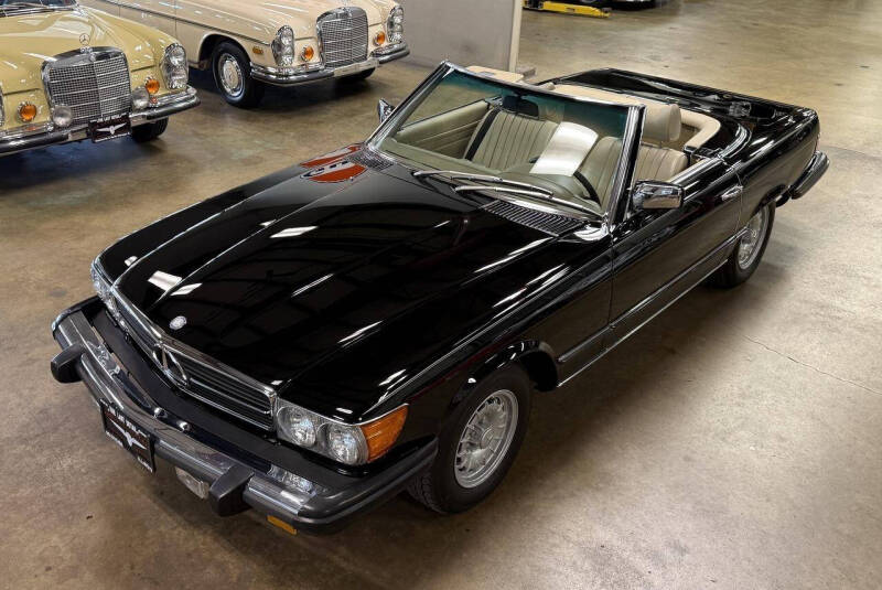 1977 Mercedes-Benz 450-Class